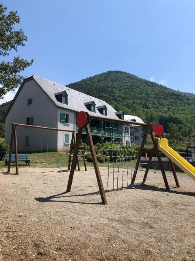Appartement Arreau Buitenkant foto